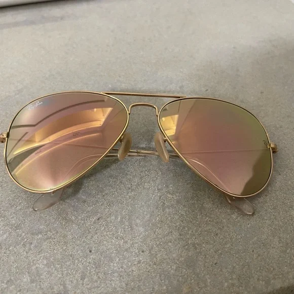 Ray-Ban Gold Aviator Sunglasses with Pink Lenses - Picture 3 of 8